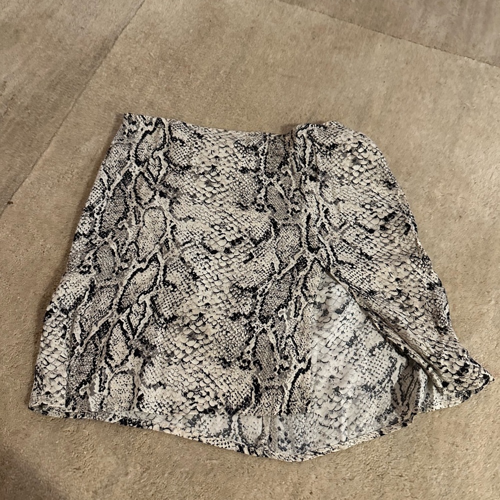 Reformation Margot mini skirt size 2